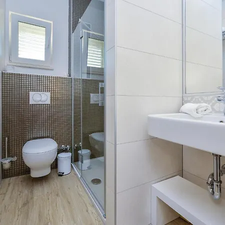 Amazing In Rogoznica With Sauna Rogoznica (Sibenik-Knin)