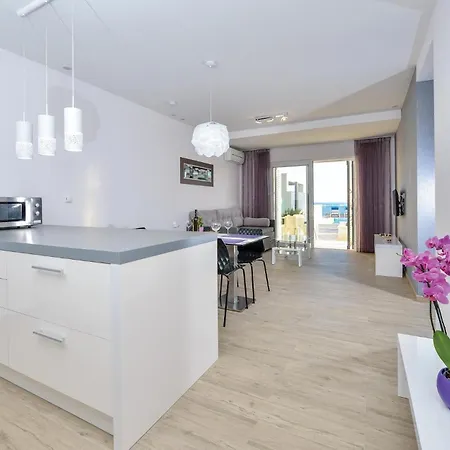 Apartment Amazing In Rogoznica With Sauna Rogoznica (Sibenik-Knin)