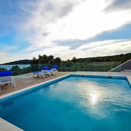 Apartment Amazing In Rogoznica With Sauna Rogoznica (Sibenik-Knin)