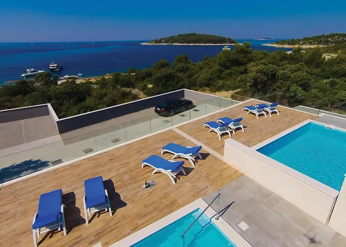 Appartement Amazing In Rogoznica (Sibenik-Knin)