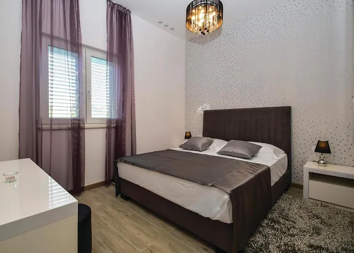 Amazing In * Rogoznica (Sibenik-Knin)