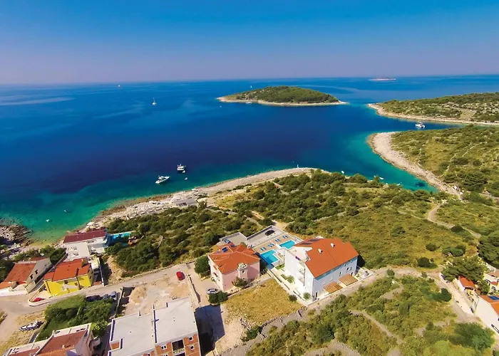 Amazing In Daire Rogoznica (Sibenik-Knin)