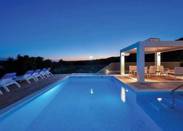 Appartement Amazing In *